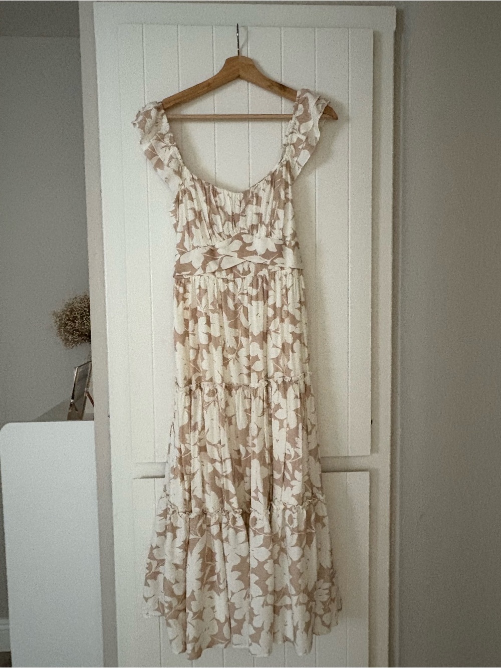 Trixxi Floral Tiered Maxi Dress in Cream and Taupe